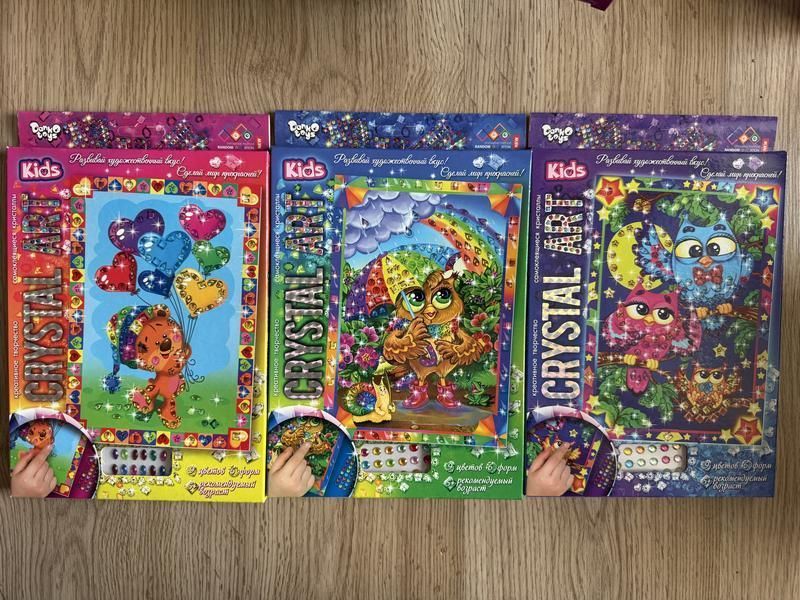 Мозаїка з каміння менша Кідс Набір для творчості CRYSTAL ART KIDS (CART-01-08) дерево 3 шт, пава 2 шт, фея 1, метелик 1, мишка 1, сова з парасолькою 1, сови 1 01-08 фото